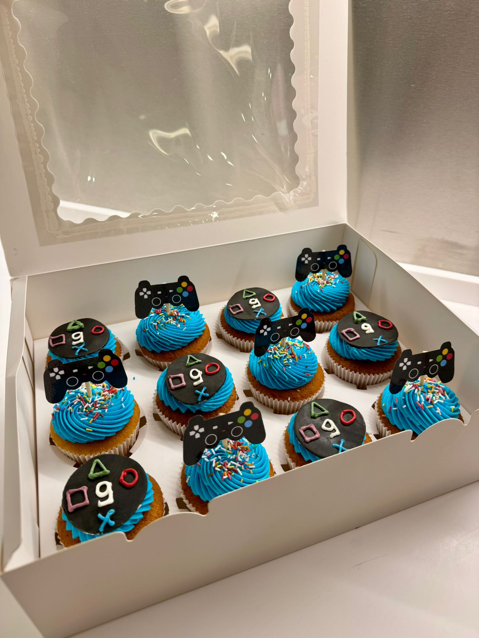 CUPCAKES