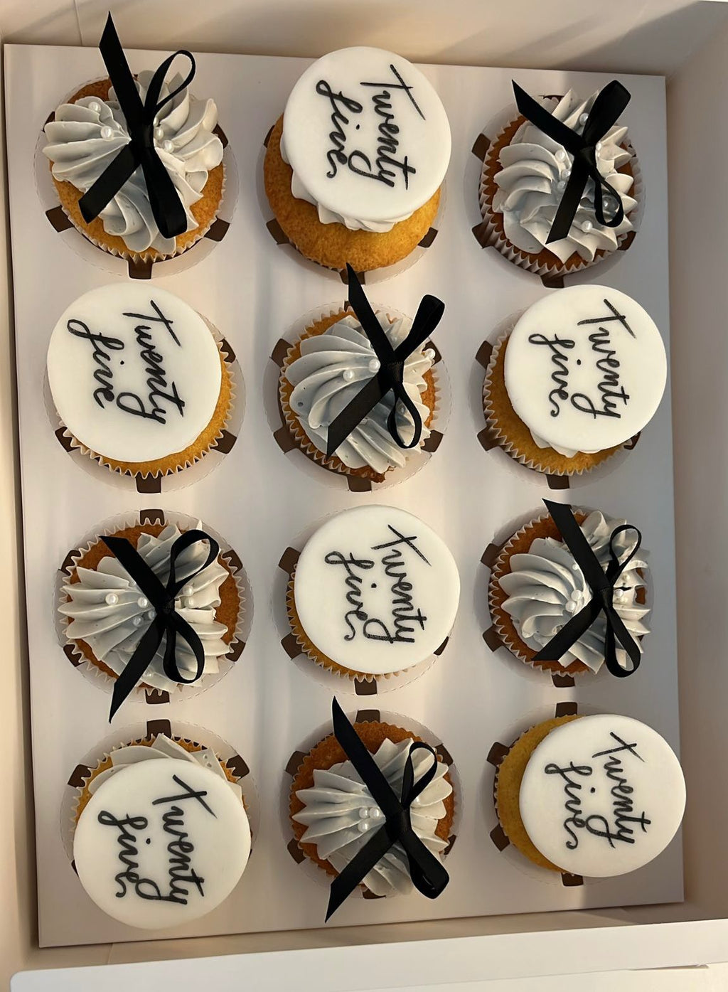 CUPCAKES