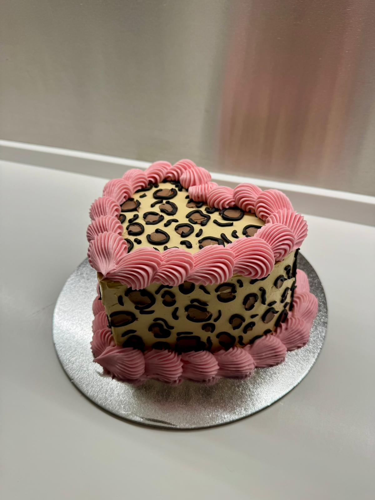 LAMBETH CAKE